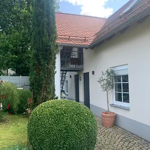 Bezaubernde Mit Garten Und Sauna-nutzung Waldershof
