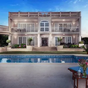 Luxury Carissa Apartment Malinska